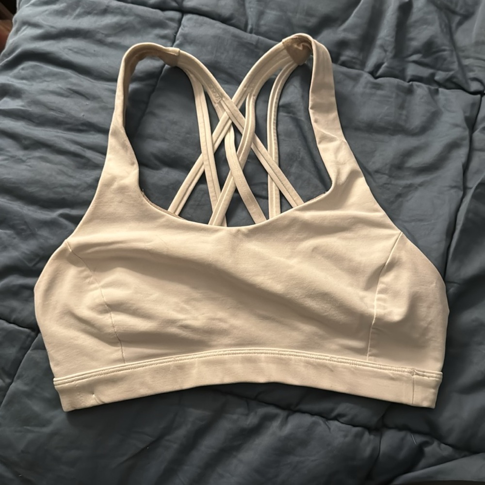 Lululemon Free to be Tranquil sports bra size 2 white. Like new!